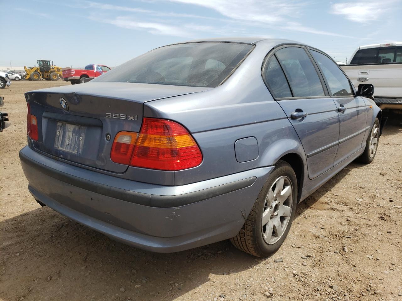 Photo 4 from auction – 2002 BMW 325 XI with VIN WBAEU33402PF56779