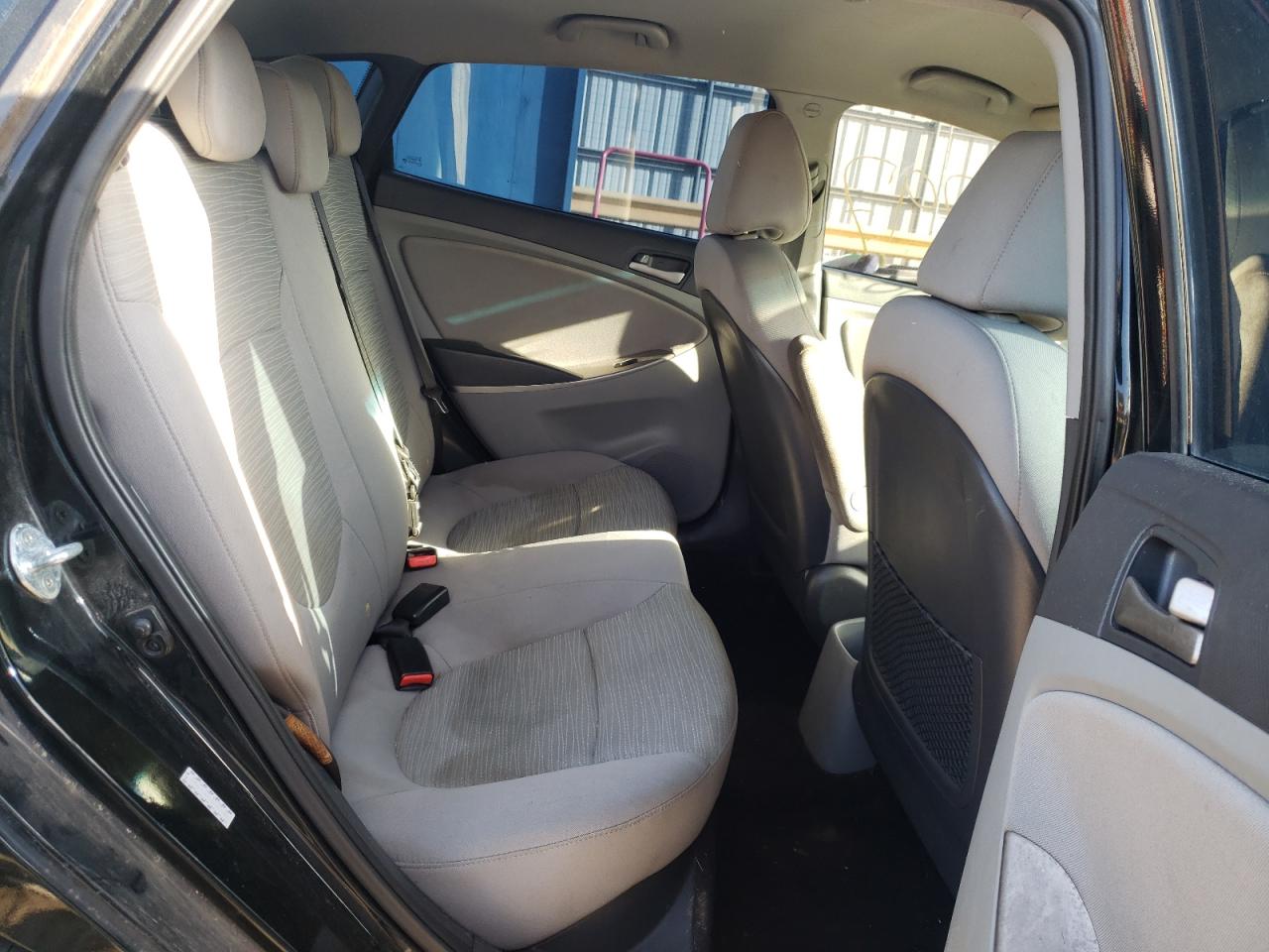 Photo 6 from auction – 2017 HYUNDAI ACCENT SE with VIN KMHCT5AE0HU317580