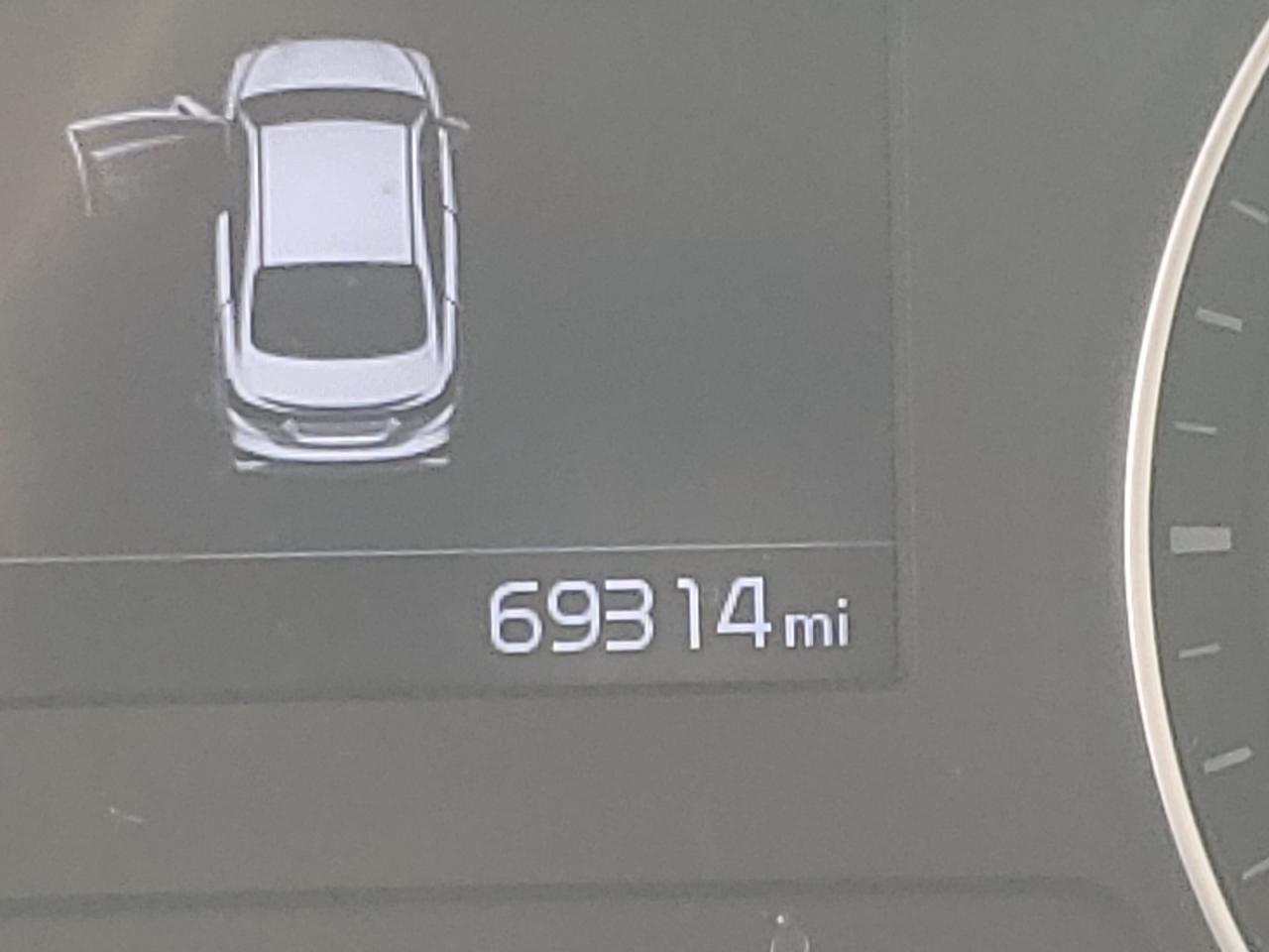 Photo 8 from auction – 2019 KIA FORTE FE with VIN 3KPF24AD5KE074361