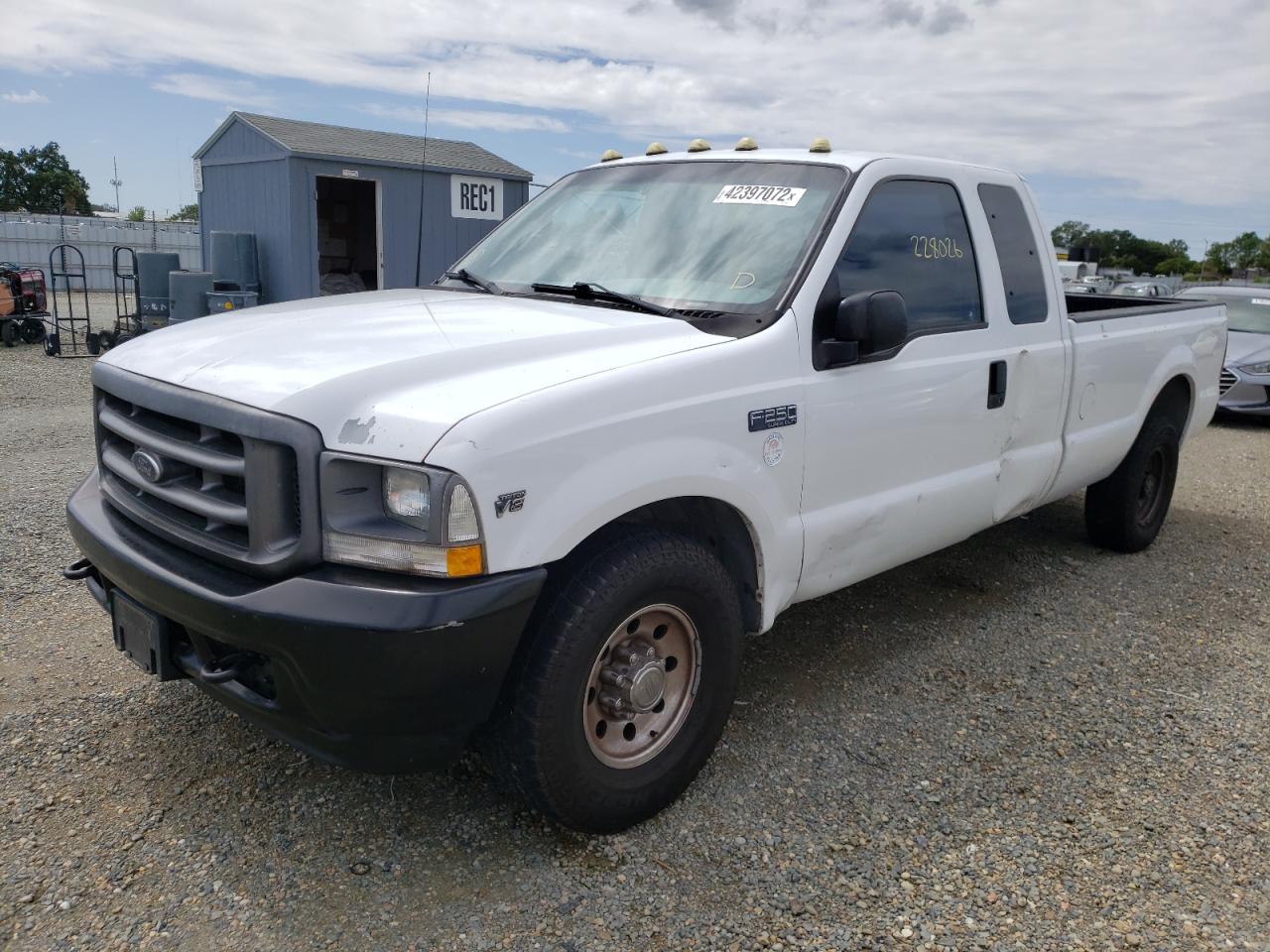 Photo 2 from auction – 2002 FORD F250 SUPER with VIN 1FTNX20L02EC91371
