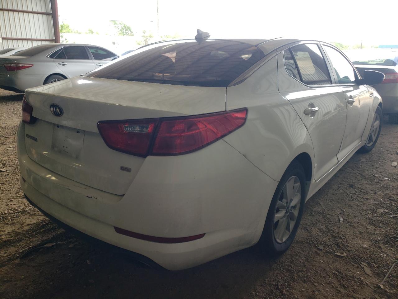 Photo 4 from auction – 2015 KIA OPTIMA LX with VIN KNAGM4A74F5572283