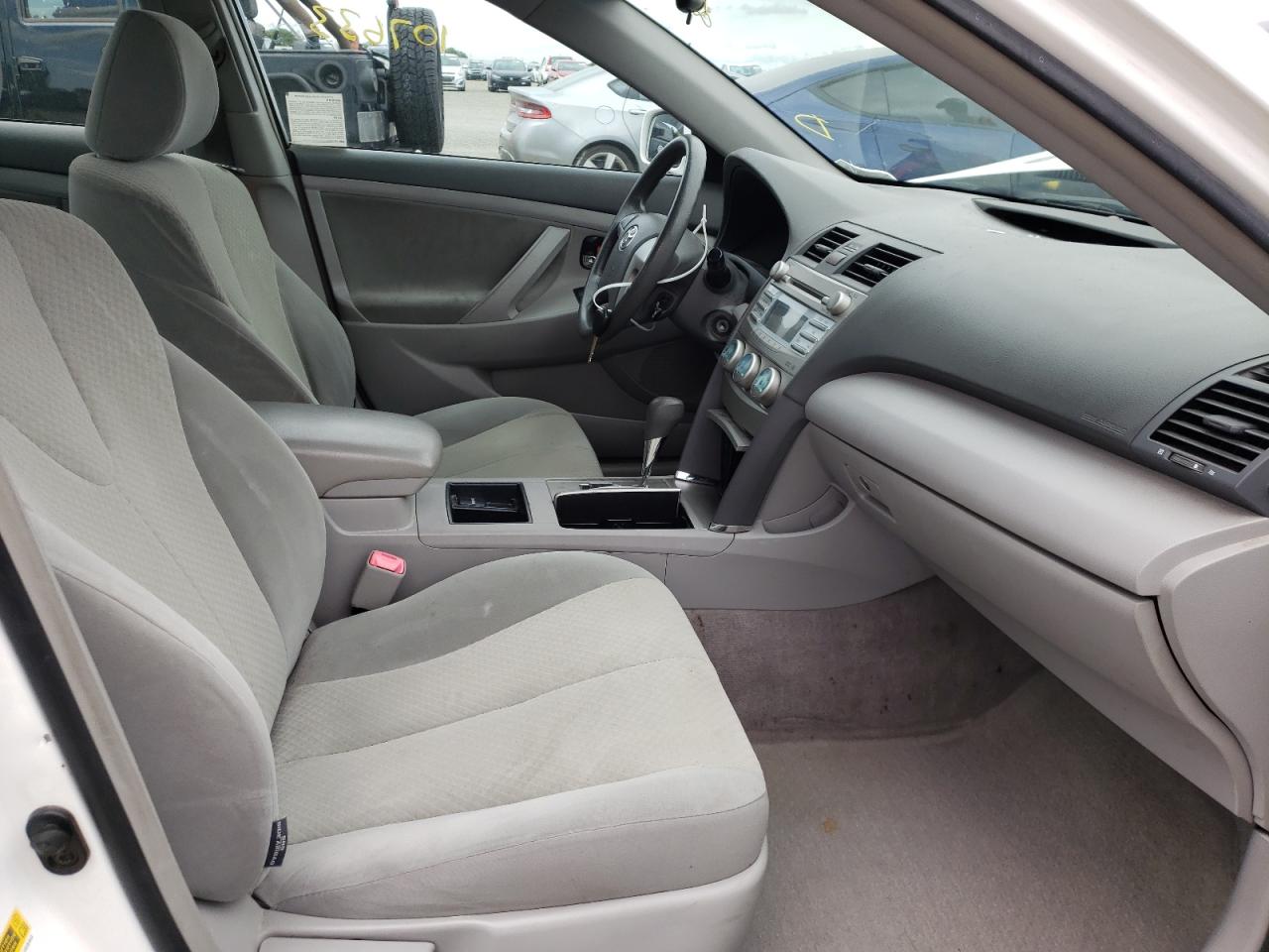 Photo 5 from auction – 2009 TOYOTA CAMRY BASE with VIN JTNBE46K093159554