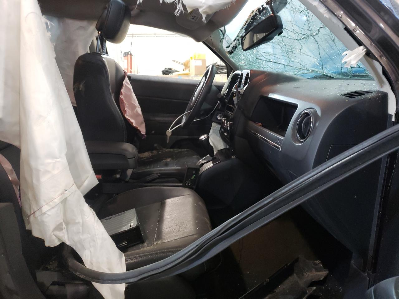 Photo 5 from auction – 2014 JEEP PATRIOT LA with VIN 1C4NJPFA1ED757808