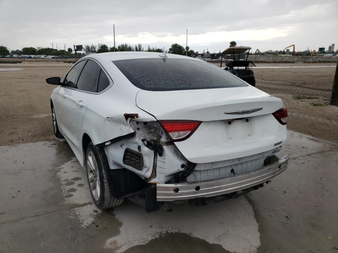 Photo 3 from auction – 2016 CHRYSLER 200 LIMITE with VIN 1C3CCCAB2GN189516