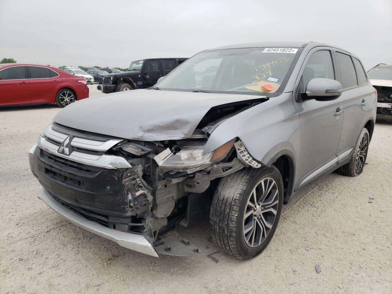 Photo 2 from auction – 2018 MITSUBISHI OUTLANDER with VIN JA4AD3A35JZ014969