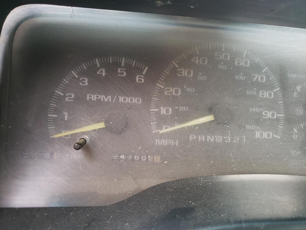 Photo 8 from auction – 2000 GMC SIERRA C35 with VIN 1GTGC34R5YR201304