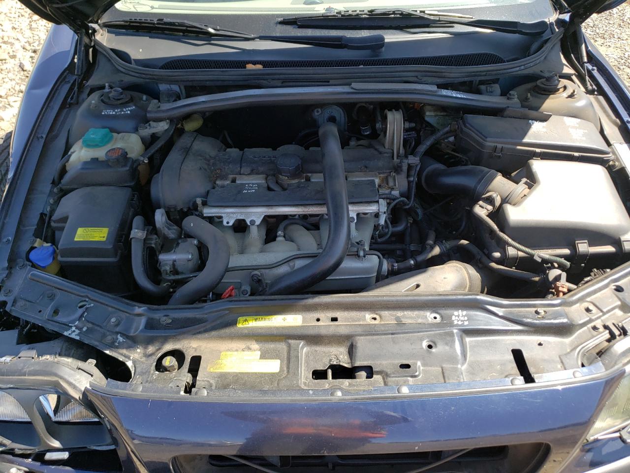 Photo 7 from auction – 2004 VOLVO S60 2.5T with VIN YV1RS59V442353102