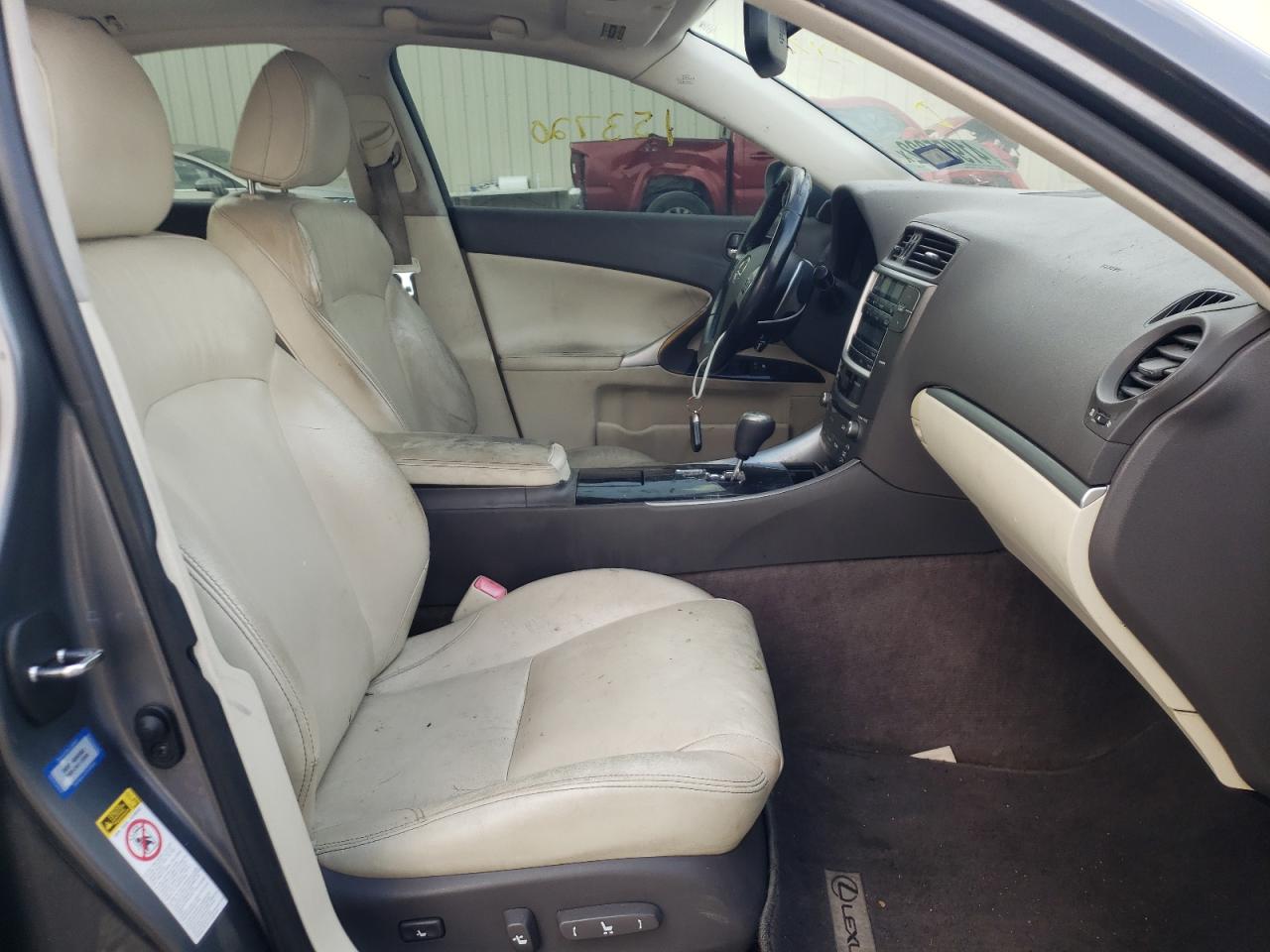 Photo 5 from auction – 2012 LEXUS IS 250 with VIN JTHBF5C26C5181841