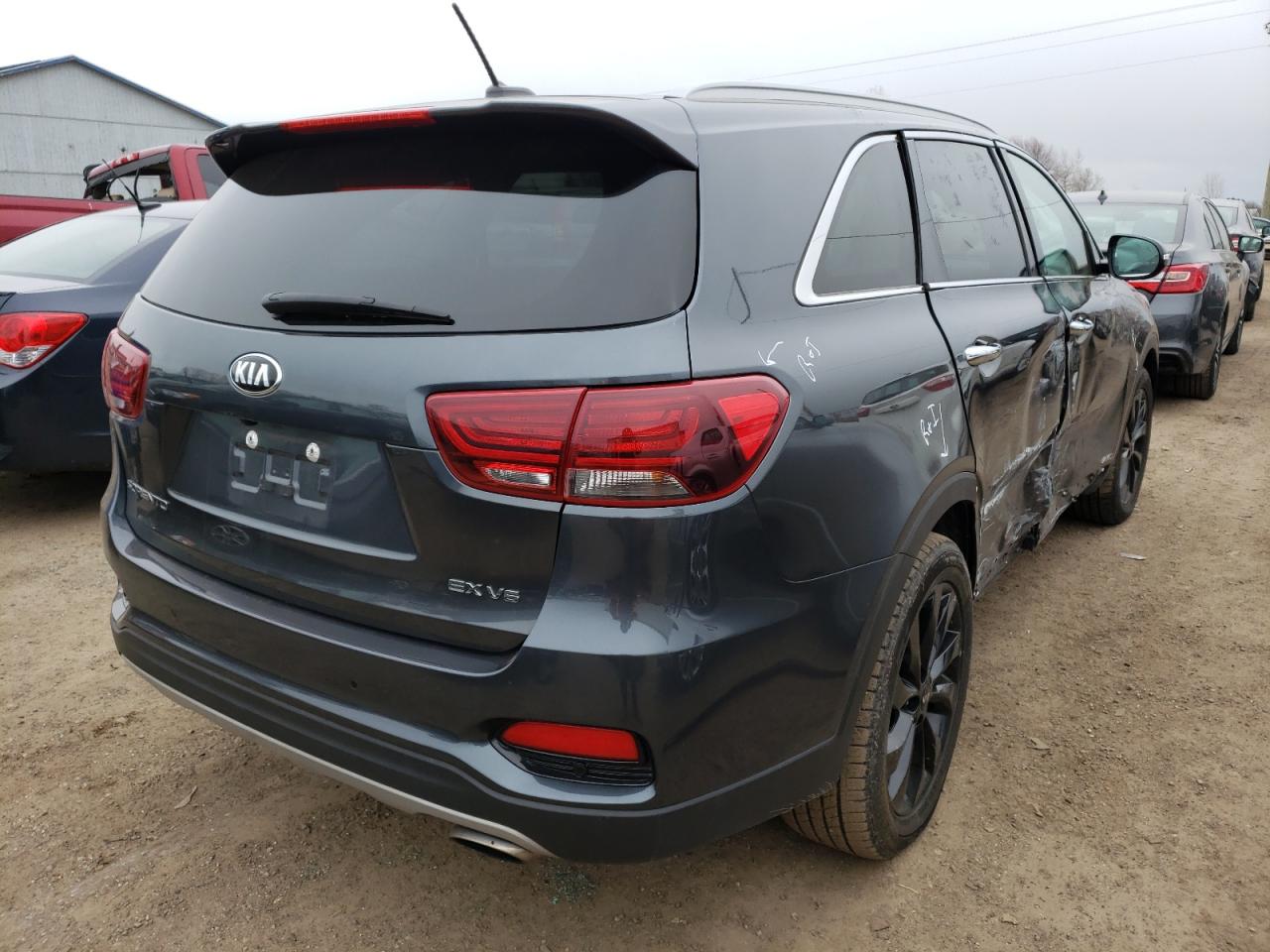 Photo 4 from auction – 2020 KIA SORENTO EX with VIN 5XYPHDA52LG709889