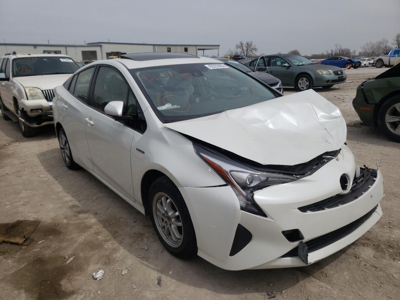 TOYOTA PRIUS 2016 with VIN JTDKARFU2G3507740 - Photo from auction