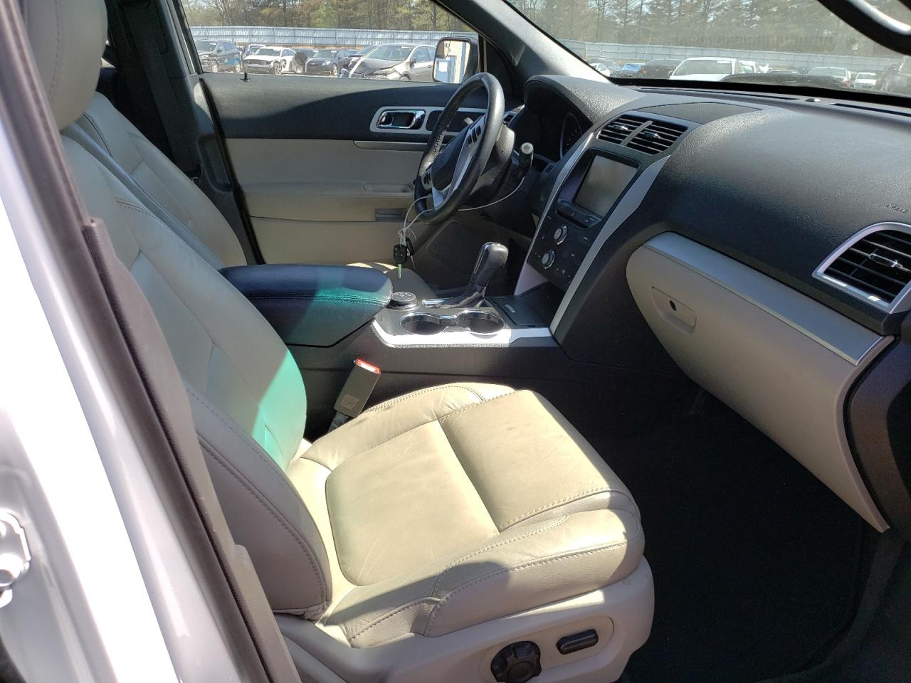 Photo 5 from auction – 2014 FORD EXPLORER X with VIN 1FM5K8D85EGC55686