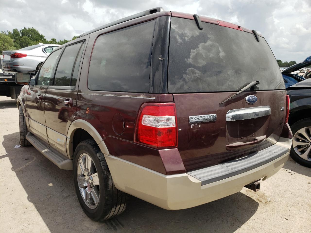 Photo 3 from auction – 2010 FORD EXPEDITION with VIN 1FMJU1H59AEA06930