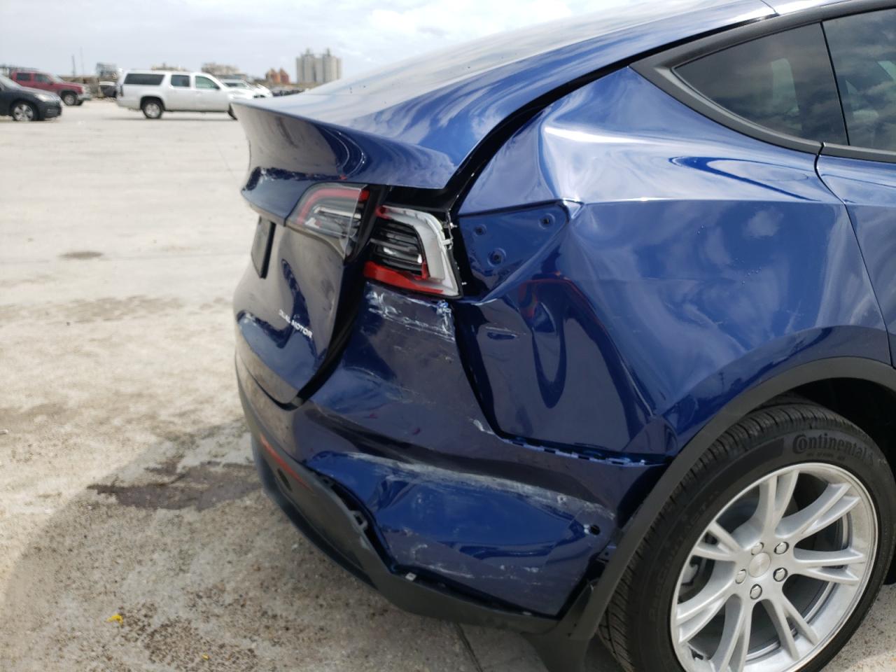 Photo 9 from auction – 2021 TESLA MODEL Y with VIN 5YJYGDEE2MF288489