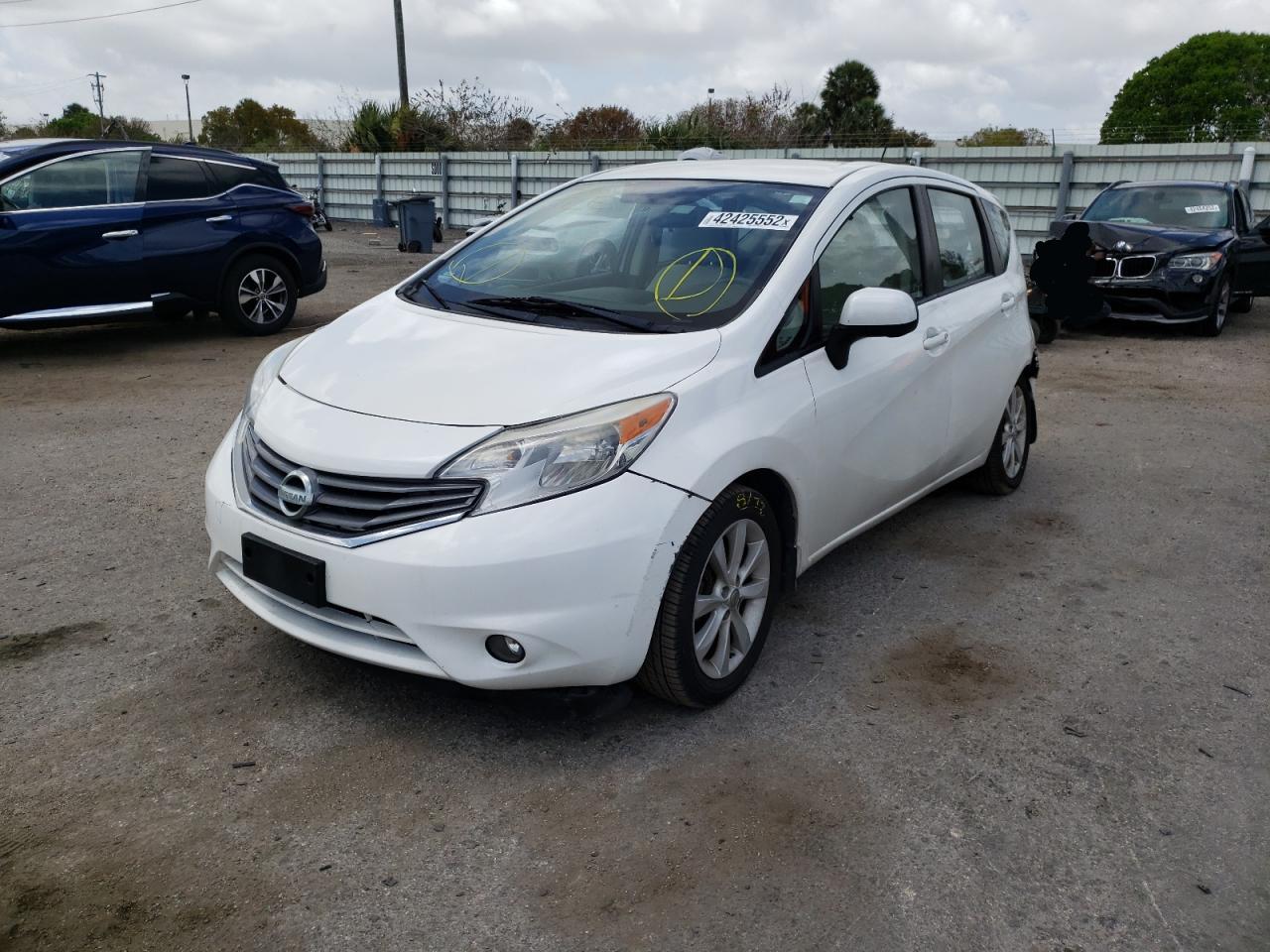 Photo 2 from auction – 2014 NISSAN VERSA with VIN 3N1CE2CPXEL374034