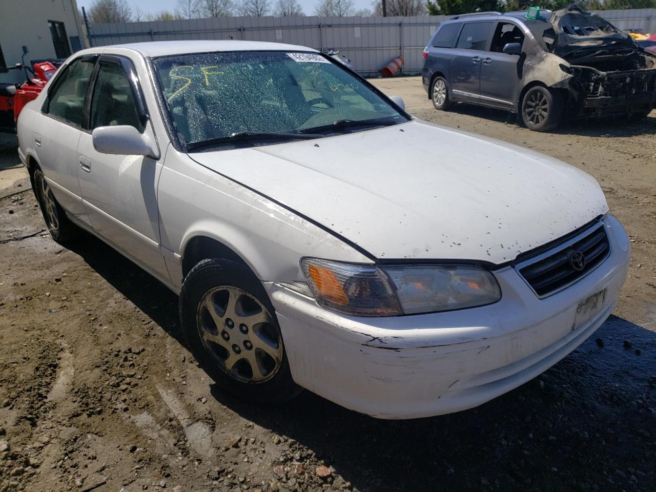 Photo 1 from auction – 2000 TOYOTA CAMRY LE with VIN 4T1BF22KXYU944700