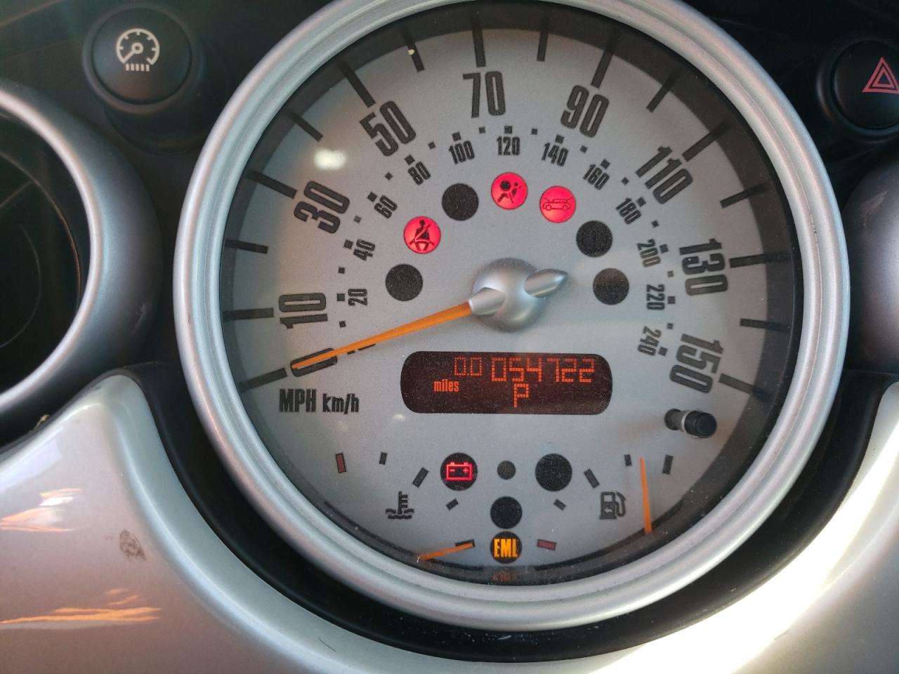 Photo 8 from auction – 2003 MINI COOPER with VIN WMWRC33453TE13436
