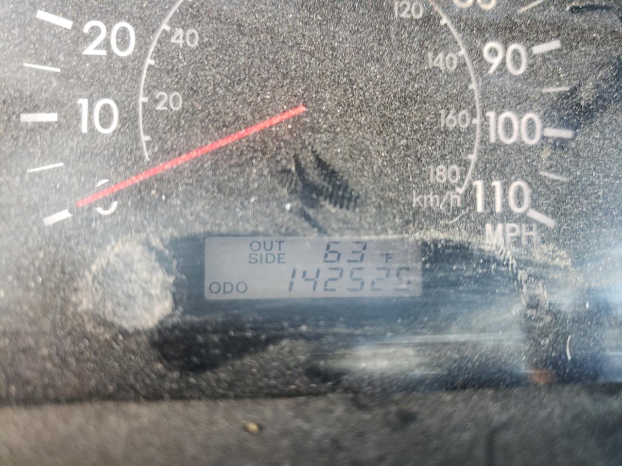 Photo 8 from auction – 2005 TOYOTA COROLLA CE with VIN 2T1BR30E55C358915