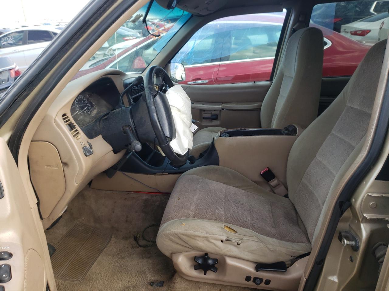 Photo 5 from auction – 1999 FORD EXPLORER with VIN 1FMZU34E4XZB47961