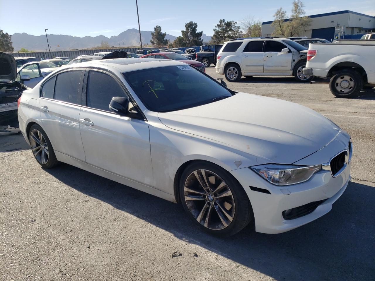 BMW 328 I 2013 with VIN WBA3A5G5XDNP21764 - Photo from auction