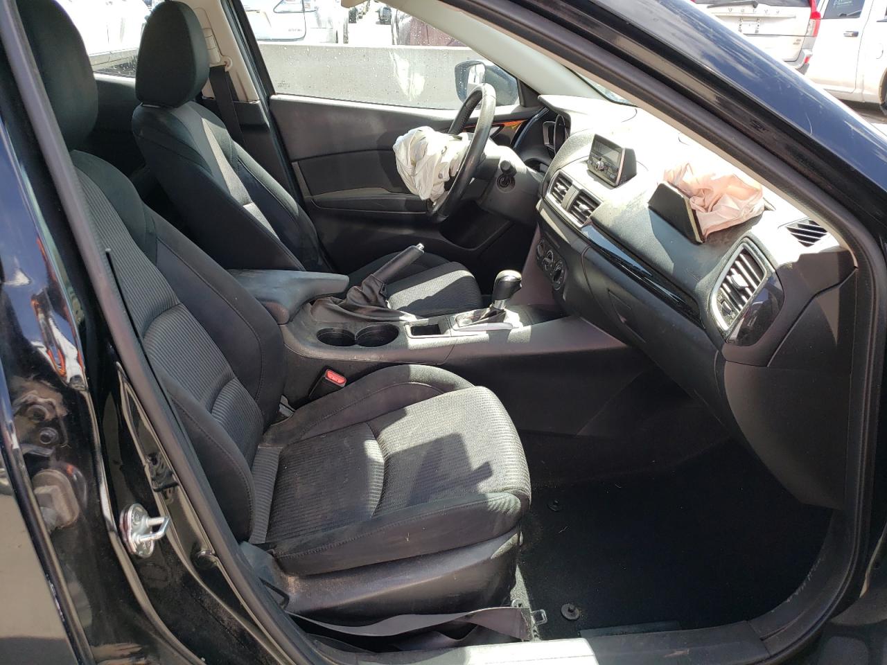 Photo 5 from auction – 2014 MAZDA 3 TOURING with VIN JM1BM1L72E1100291