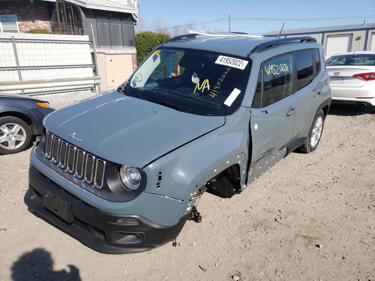 Photo 9 from auction – 2017 JEEP RENEGADE L with VIN ZACCJBBB0HPF49112