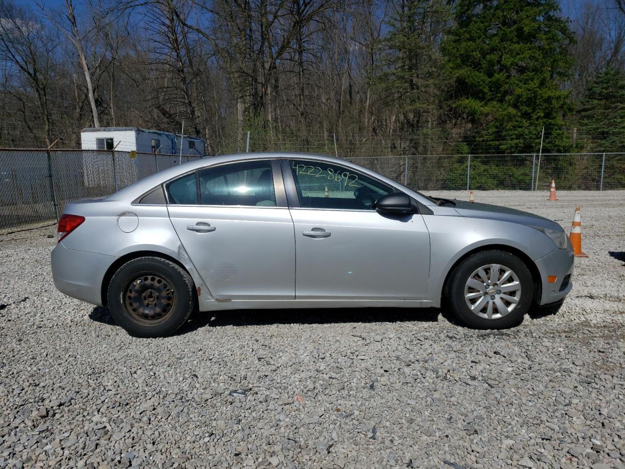Photo 9 from auction – 2011 CHEVROLET CRUZE LS with VIN 1G1PC5SH2B7139555