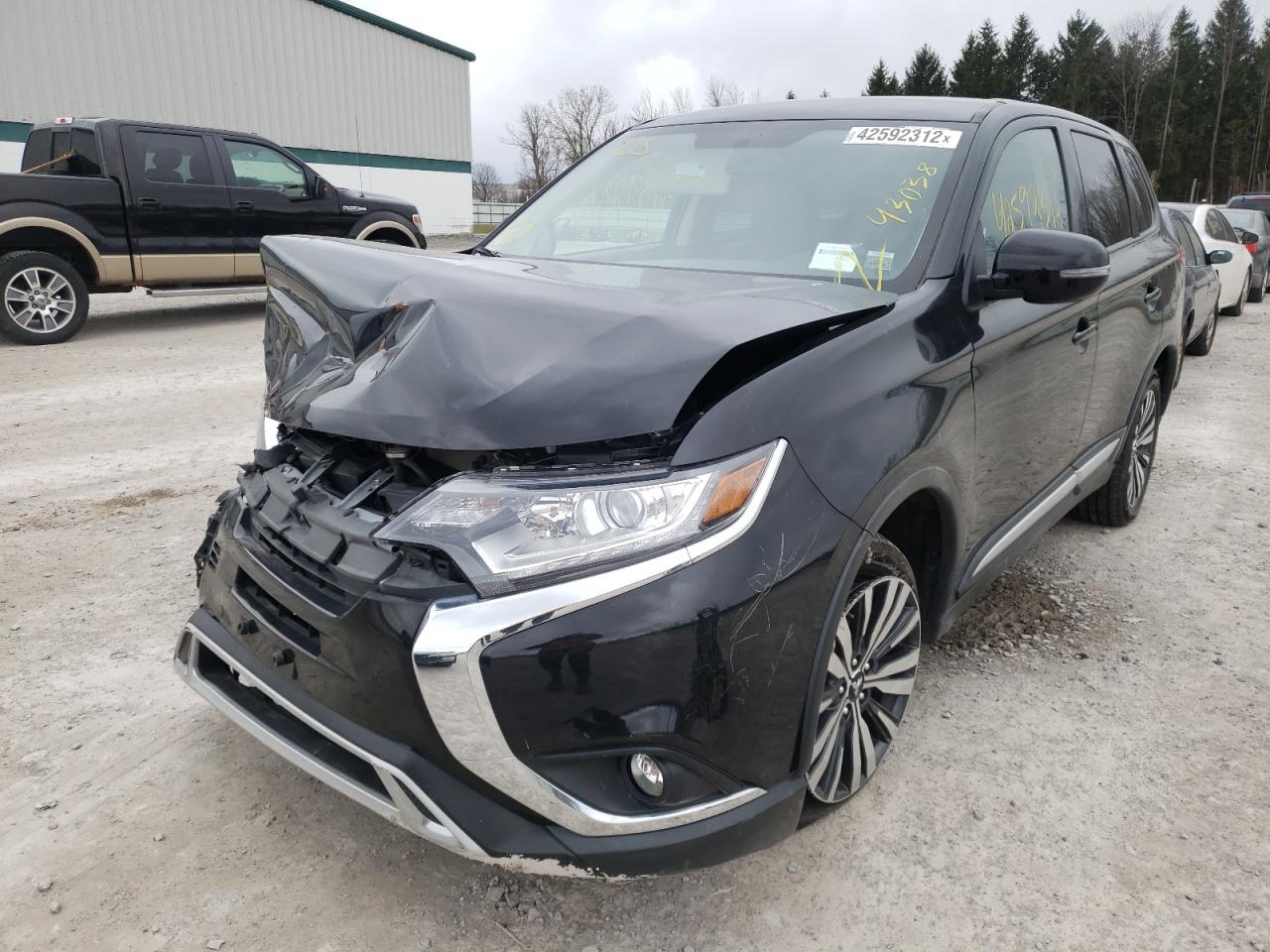 Photo 2 from auction – 2019 MITSUBISHI OUTLANDER with VIN JA4AZ3A39KZ043457