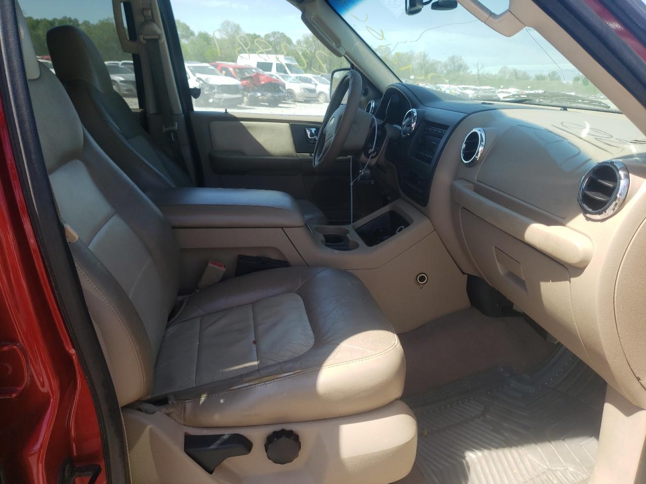 Photo 5 from auction – 2006 FORD EXPEDITION with VIN 1FMPU17546LA40207
