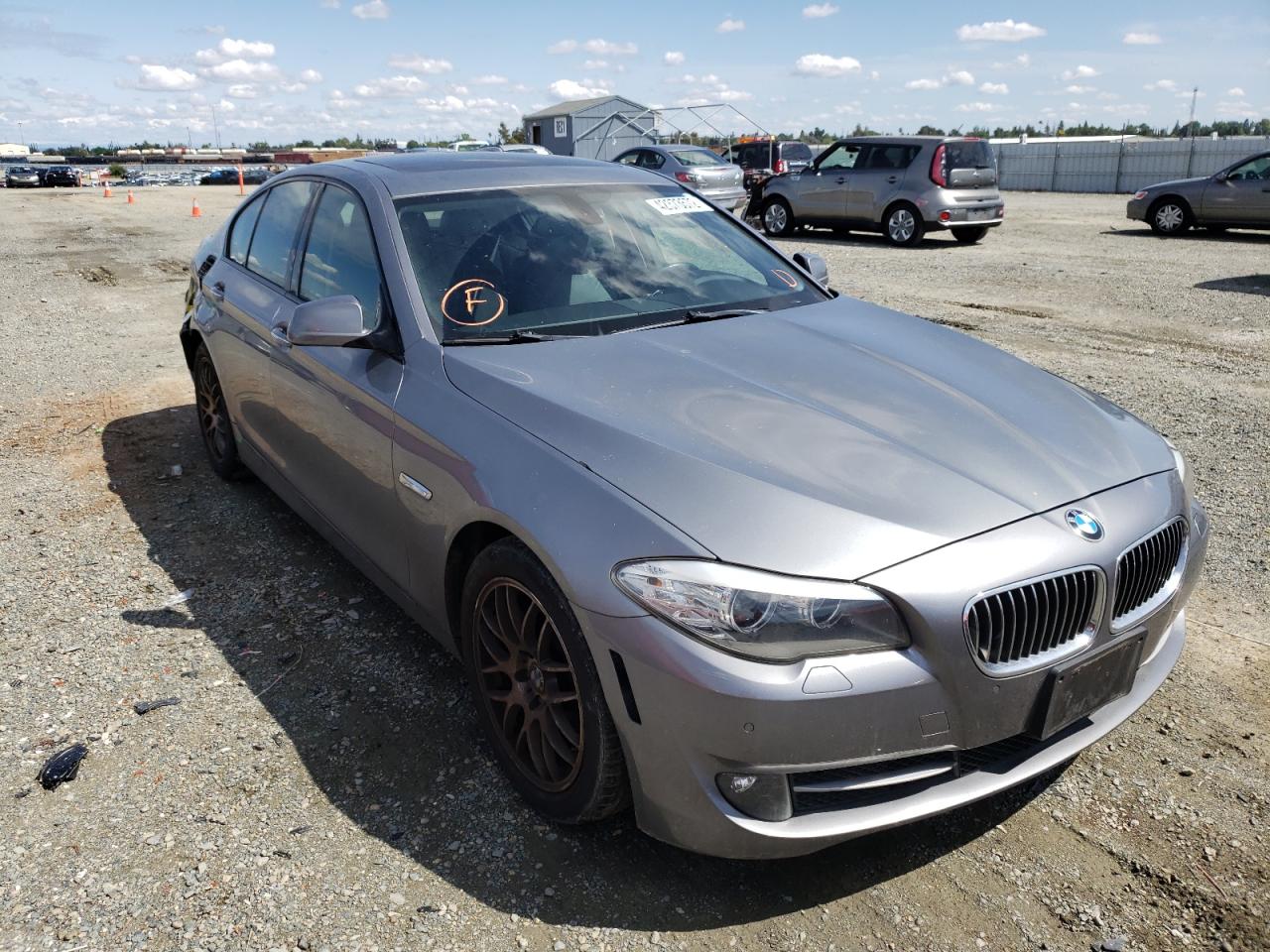 BMW 528 I 2011 with VIN WBAFR1C55BC739859 - Photo from auction
