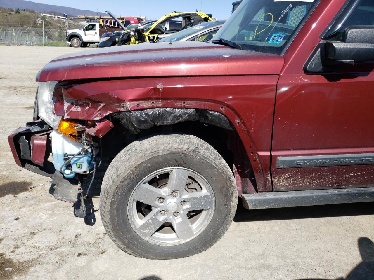 Photo 9 from auction – 2007 JEEP COMMANDER with VIN 1J8HG48K07C570075