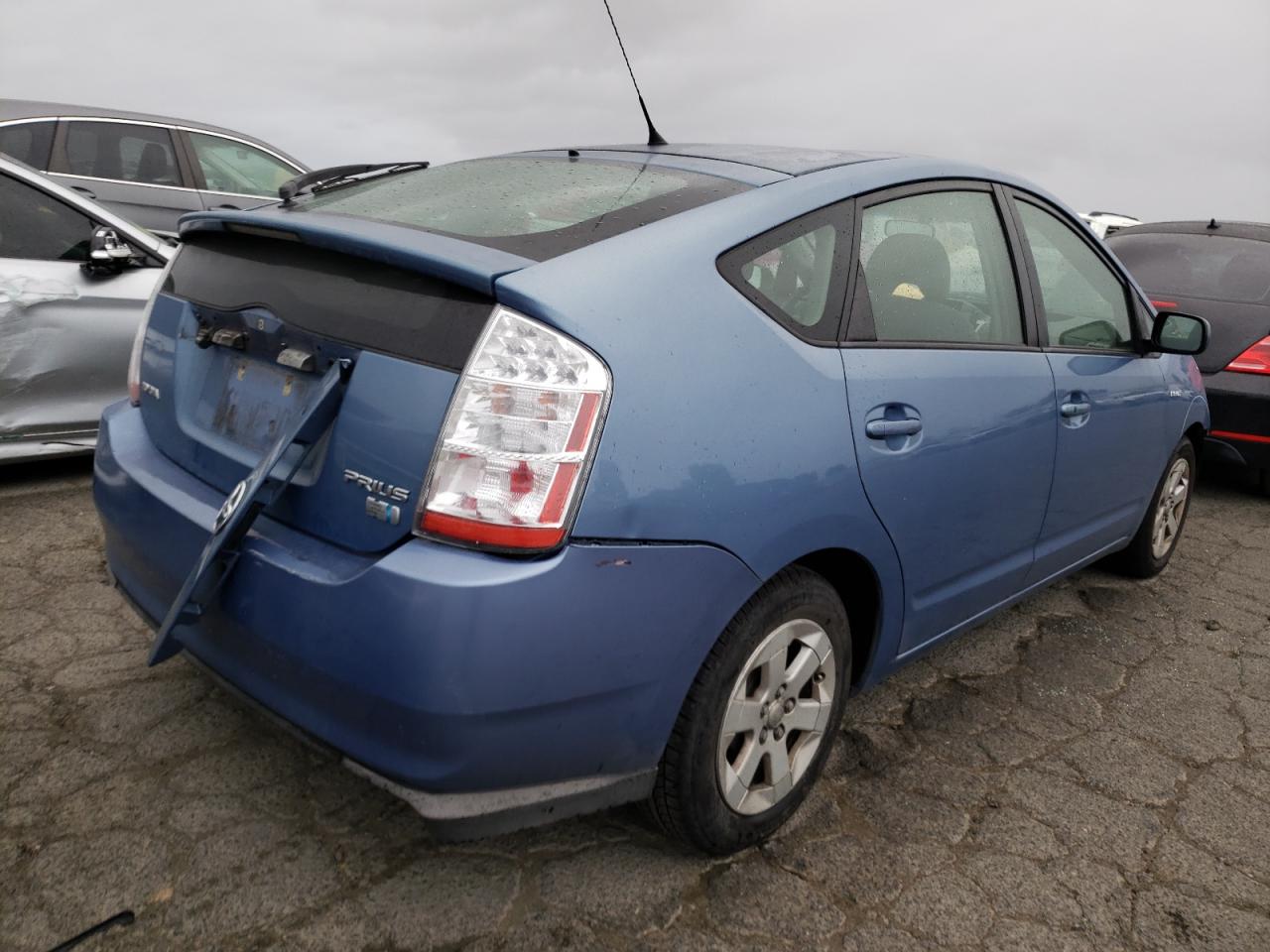 Photo 4 from auction – 2007 TOYOTA PRIUS with VIN JTDKB20U477677846