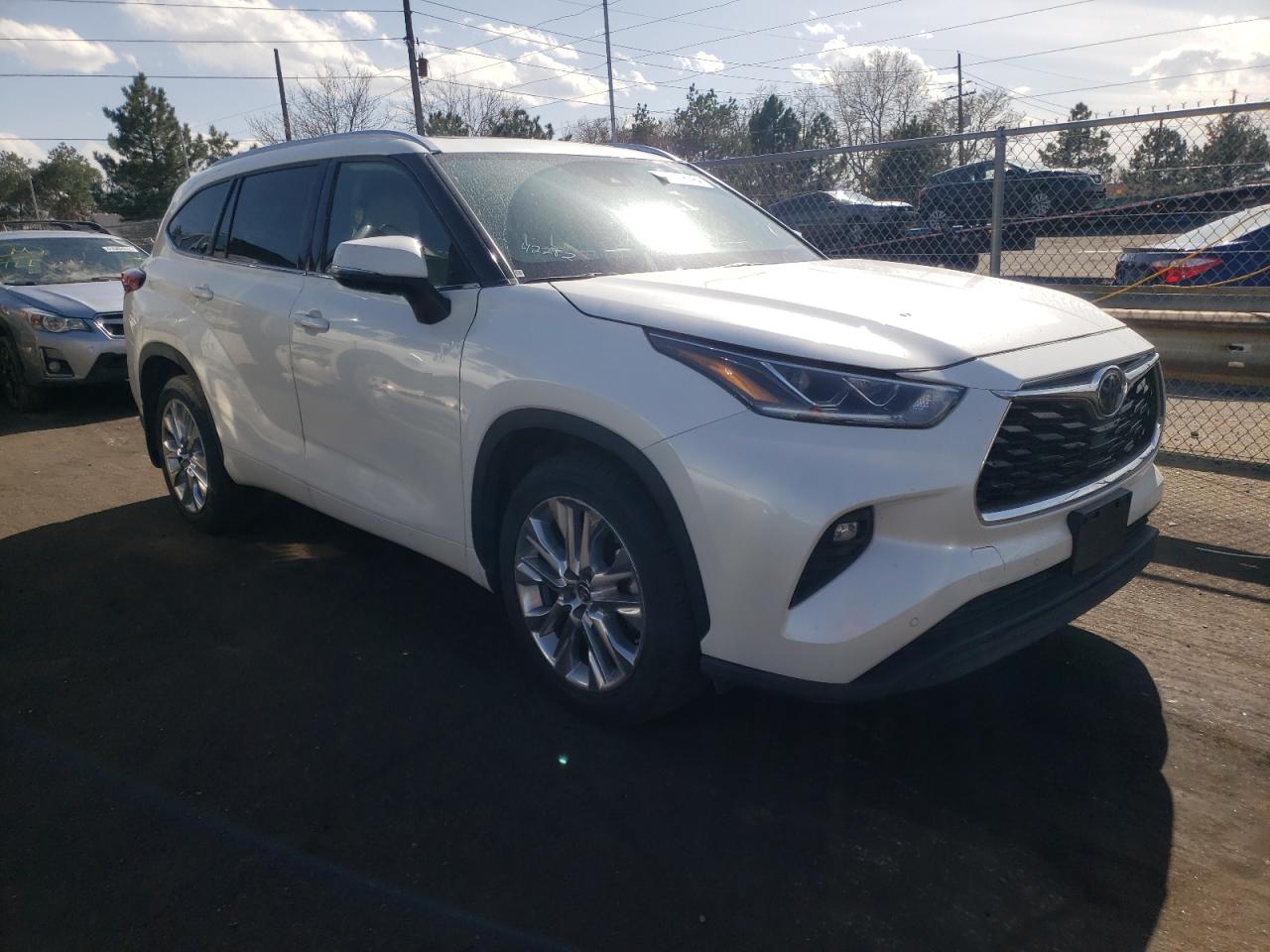 TOYOTA HIGHLANDER 2020 with VIN 5TDDZRBH6LS009320 - Photo from auction
