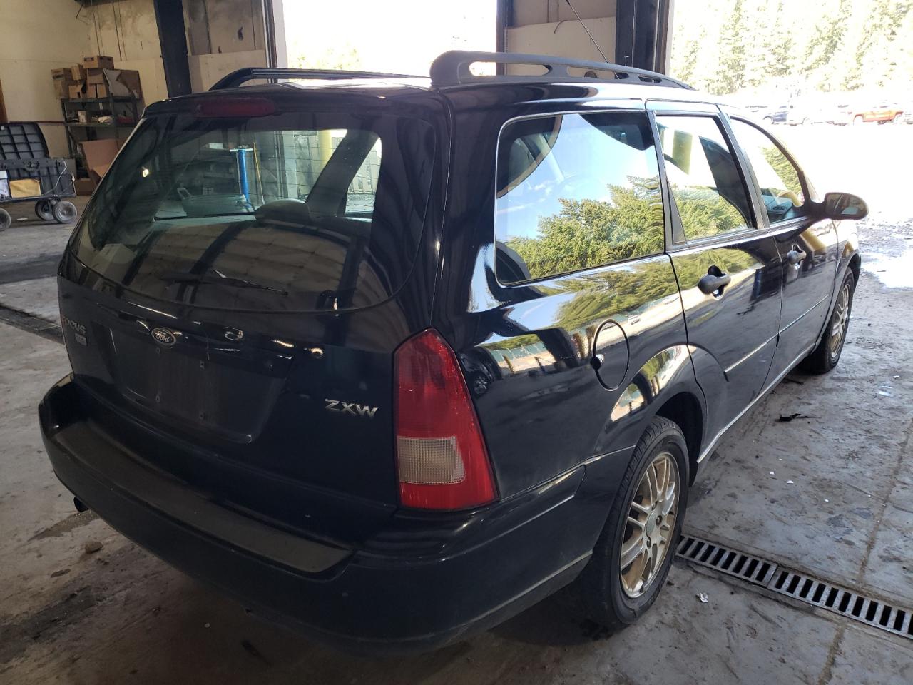 Photo 4 from auction – 2005 FORD FOCUS ZXW with VIN 1FAFP36N05W242596