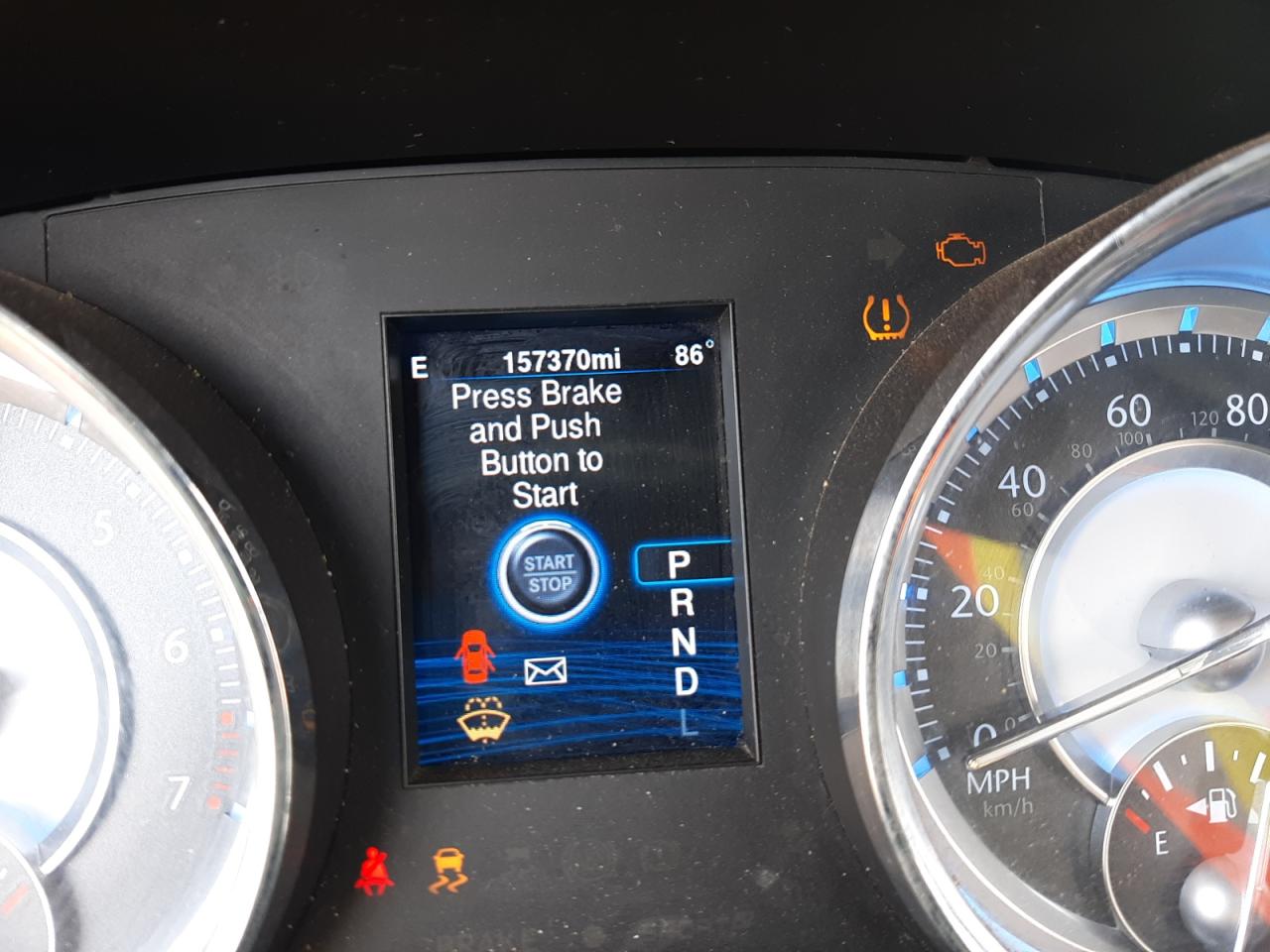 Foto 8 de la subasta – 2014 CHRYSLER 300C con VIN 2C3CCAEG1EH382238