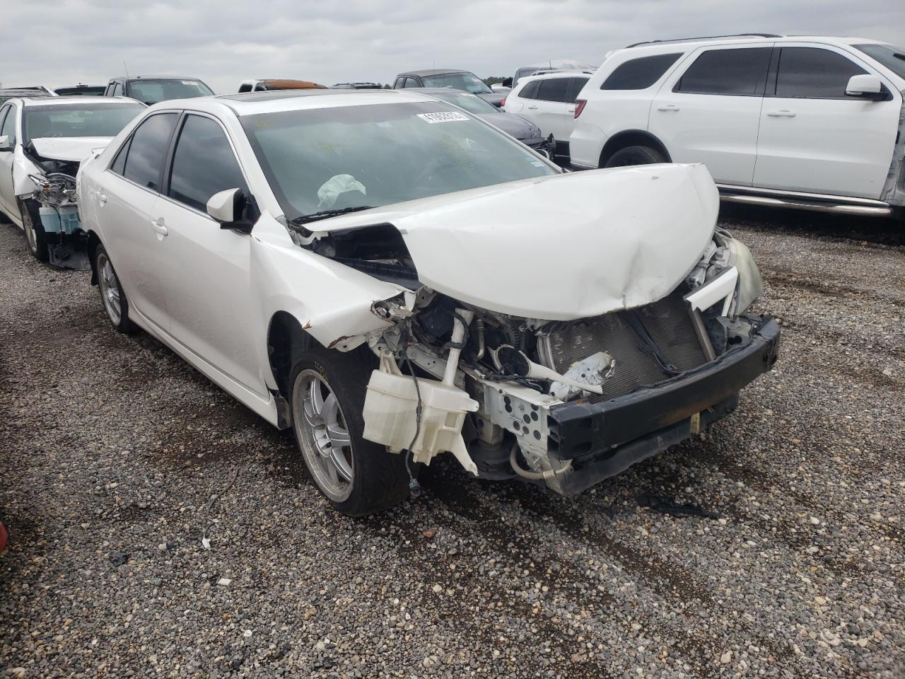 TOYOTA CAMRY L 2014 with VIN 4T1BF1FK8EU432286 - Photo from auction