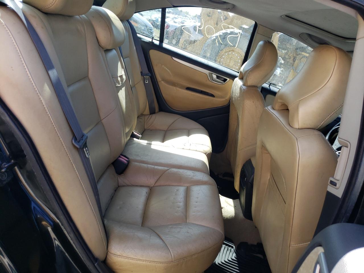 Photo 6 from auction – 2004 VOLVO S60 R with VIN YV1RH52Y742359124