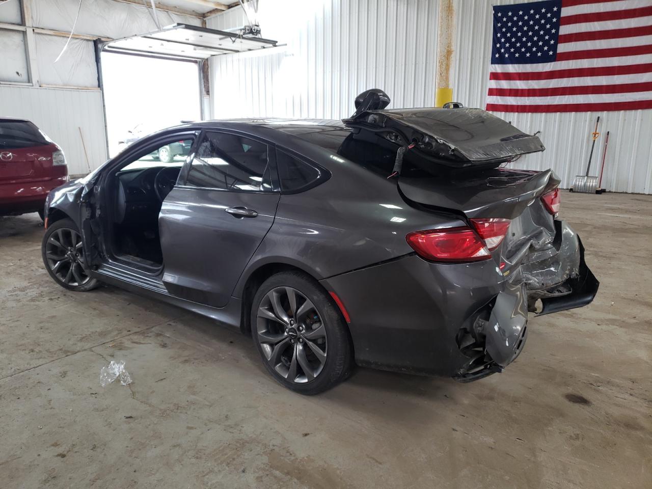 Photo 3 from auction – 2015 CHRYSLER 200 S with VIN 1C3CCCBGXFN722141