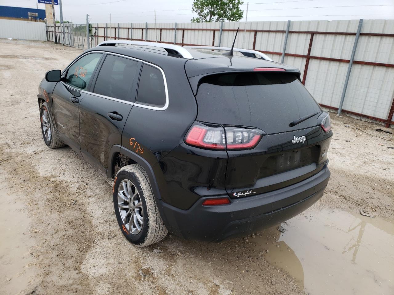 Photo 3 from auction – 2020 JEEP CHEROKEE L with VIN 1C4PJLLB9LD521774