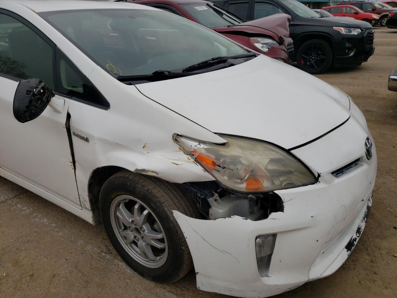 Photo 9 from auction – 2013 TOYOTA PRIUS with VIN JTDKN3DU6D1640349
