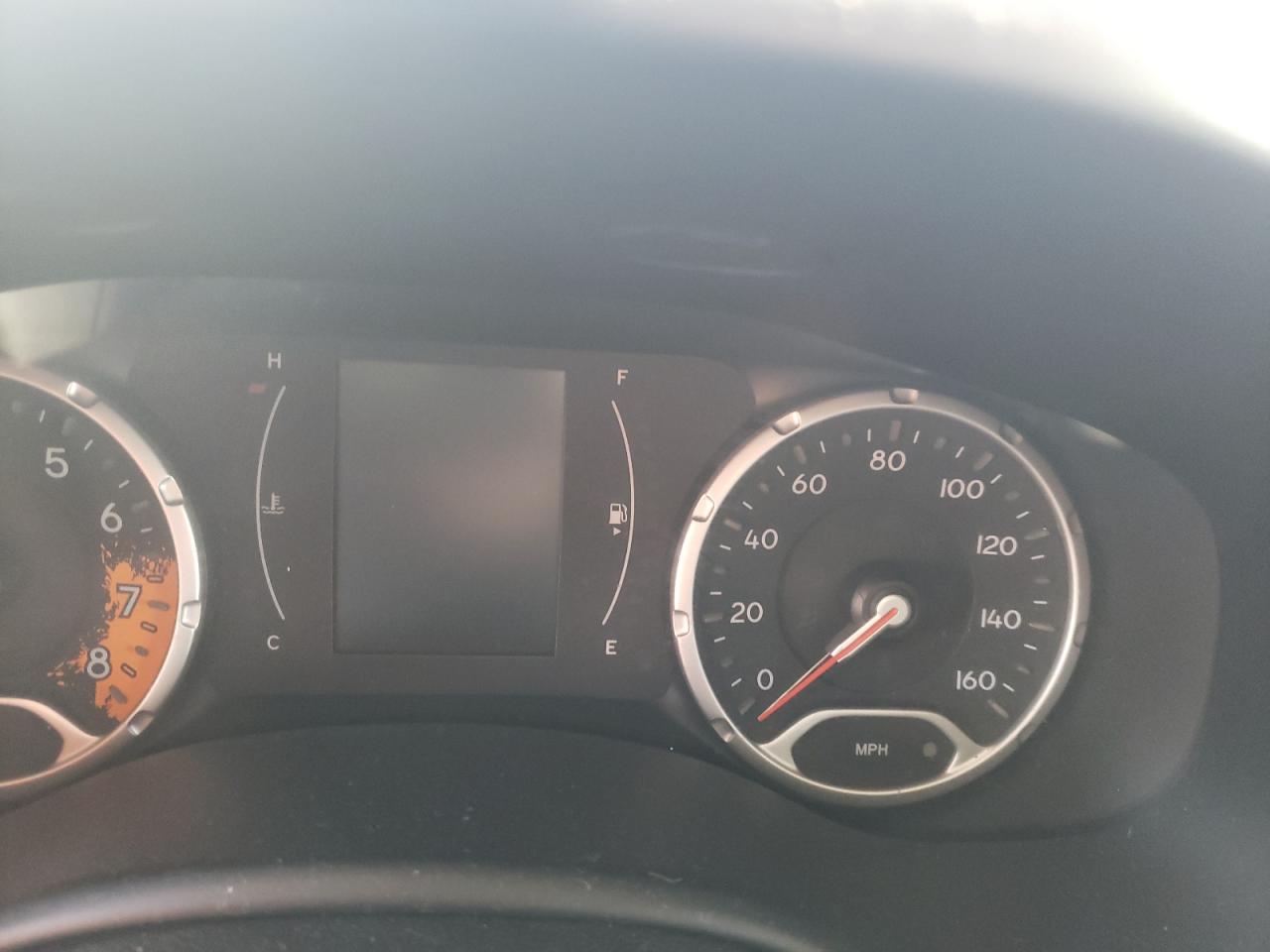 Photo 8 from auction – 2017 JEEP RENEGADE L with VIN ZACCJBBB0HPF49112