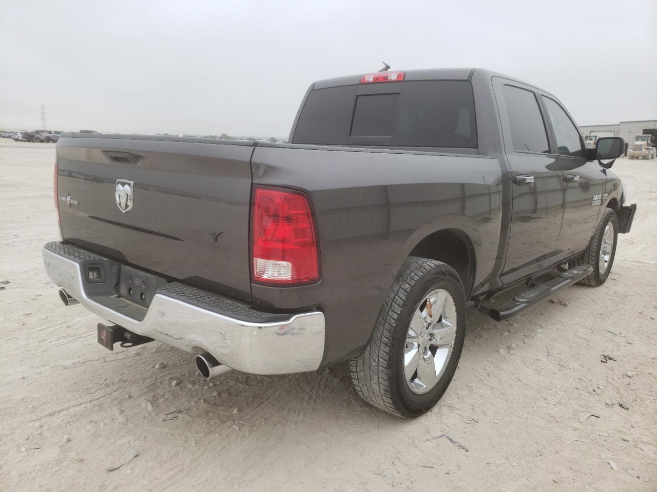 Photo 4 from auction – 2017 RAM 1500 SLT with VIN 3C6RR6LTXHG592155