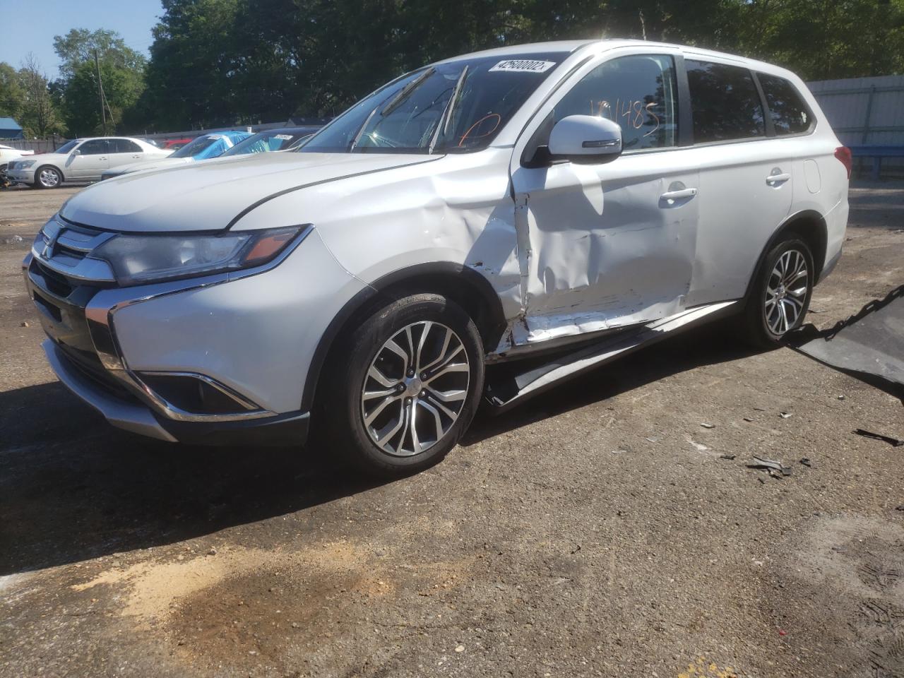 Photo 2 from auction – 2017 MITSUBISHI OUTLANDER with VIN JA4AZ3A39HZ031494