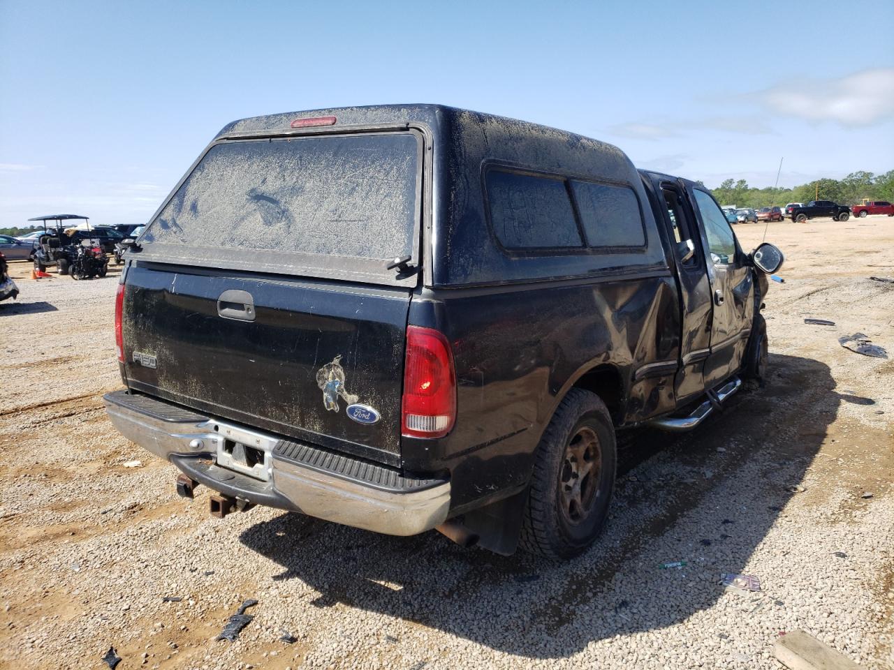 Photo 4 from auction – 1998 FORD F150 with VIN 2FTZX17W9WCA83416