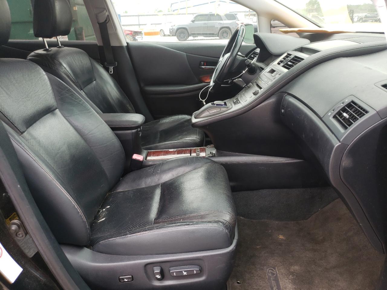 Photo 5 from auction – 2010 LEXUS HS 250H with VIN JTHBB1BA7A2015520