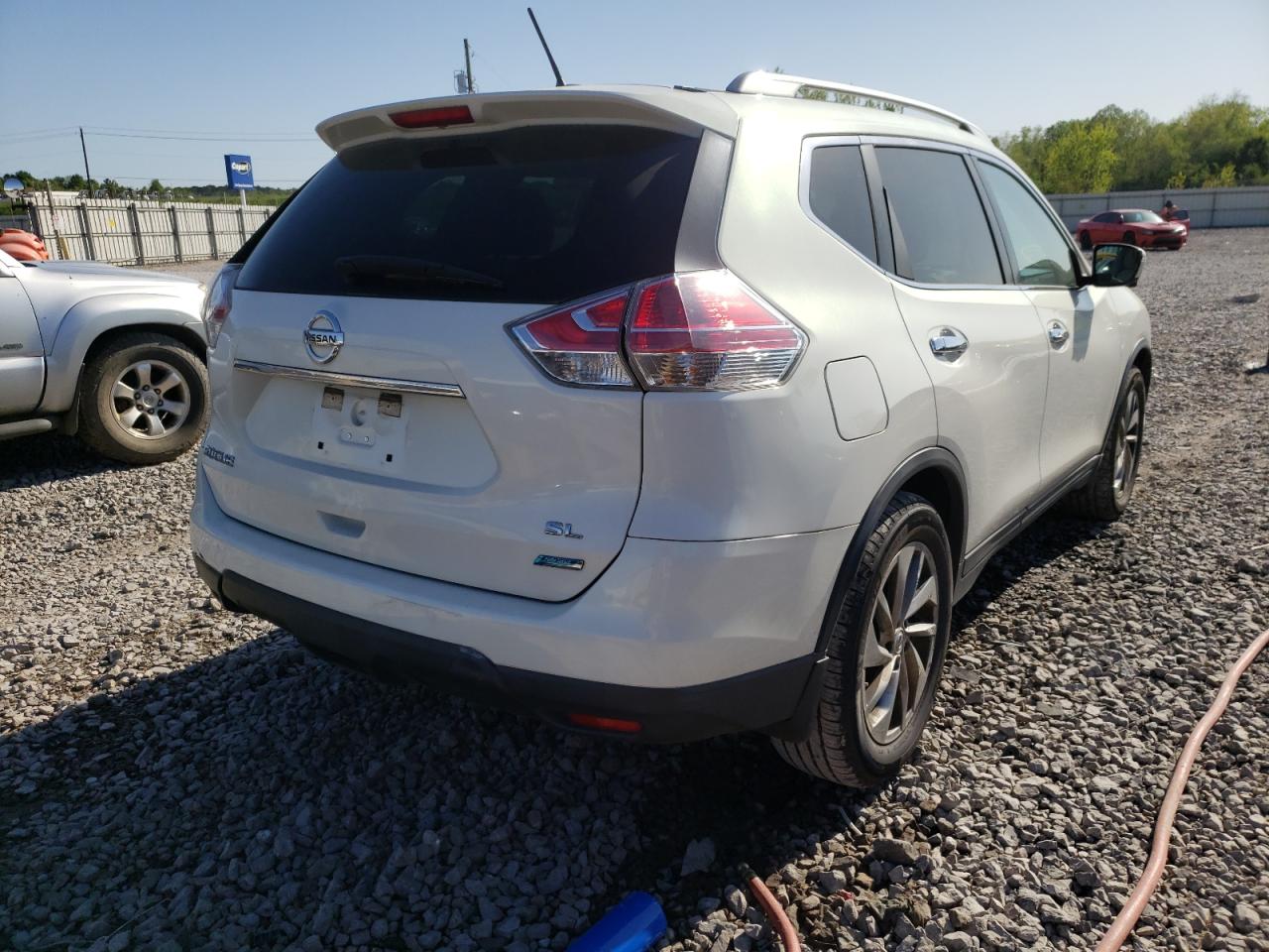 Photo 4 from auction – 2014 NISSAN ROGUE S with VIN 5N1AT2MT9EC795322