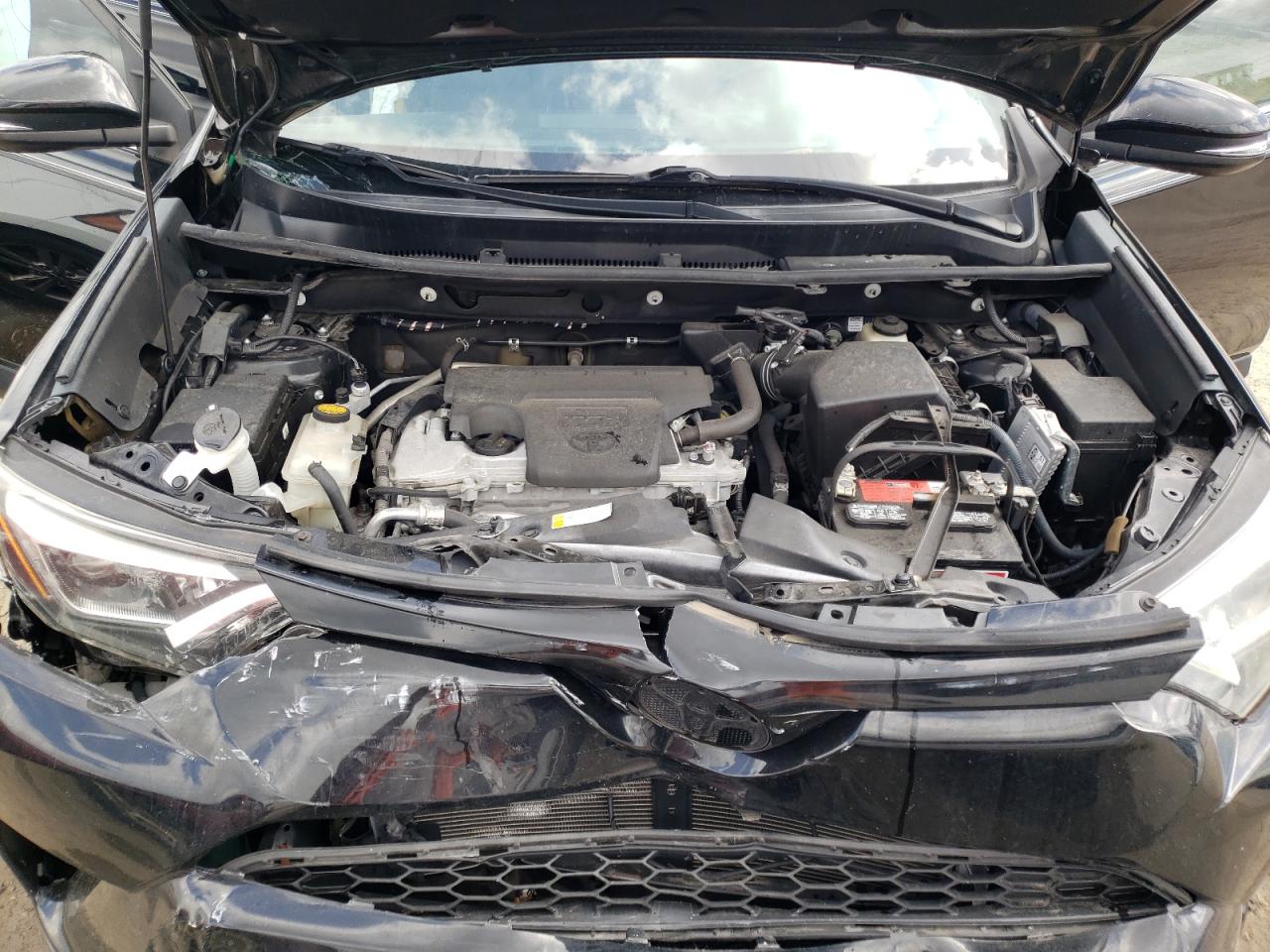 Photo 7 from auction – 2016 TOYOTA RAV4 SE with VIN 2T3NFREV1GW242024