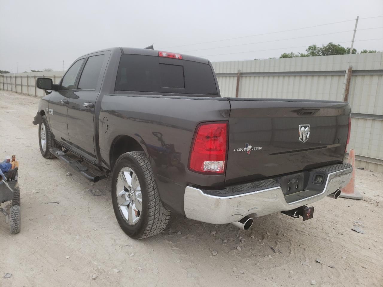 Photo 3 from auction – 2017 RAM 1500 SLT with VIN 3C6RR6LTXHG592155