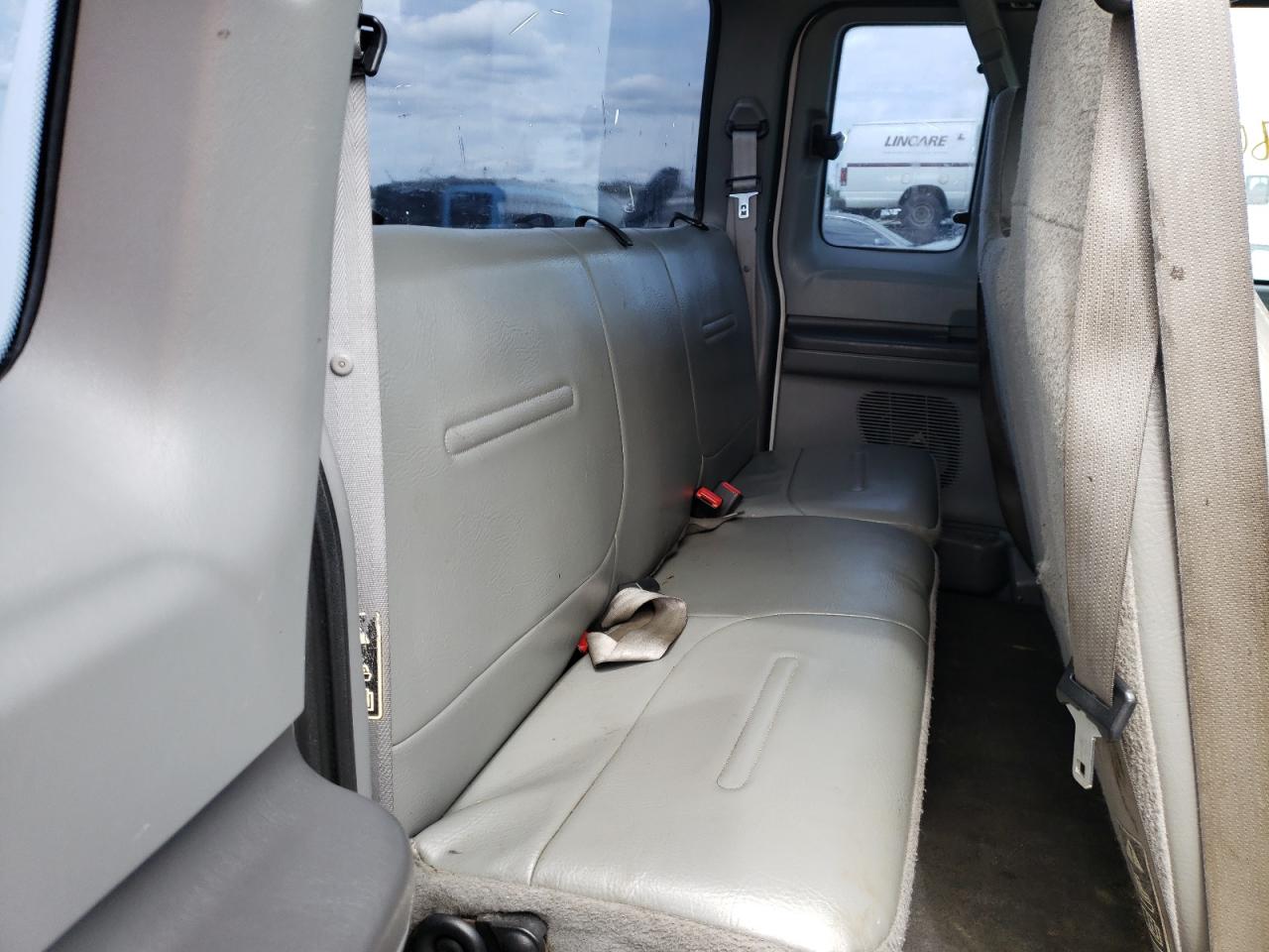 Photo 6 from auction – 2002 FORD F250 SUPER with VIN 1FTNX20L02EC91371