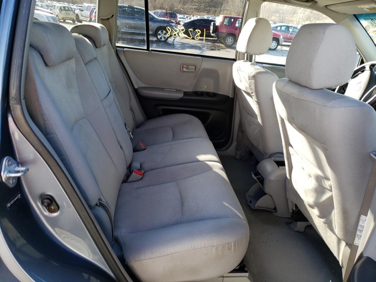 Photo 6 from auction – 2004 TOYOTA HIGHLANDER with VIN JTEDP21AX40027806