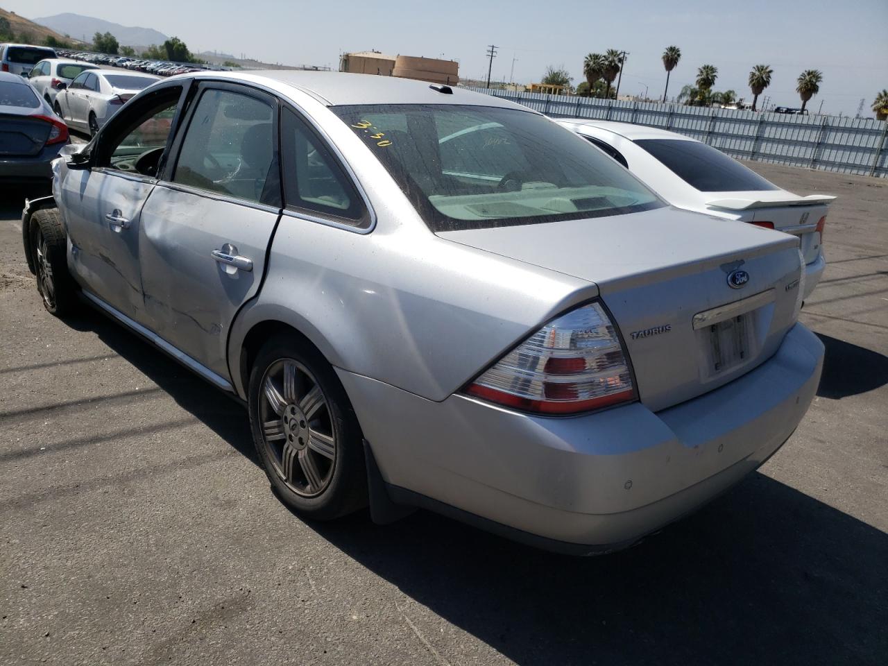 Photo 3 from auction – 2009 FORD TAURUS LIM with VIN 1FAHP25W09G118518